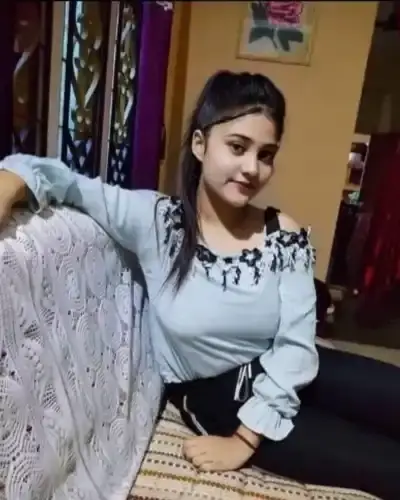 Escorts Service In Daskroi